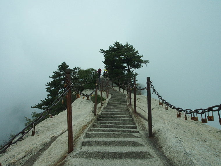 escaliers-mont-huashan