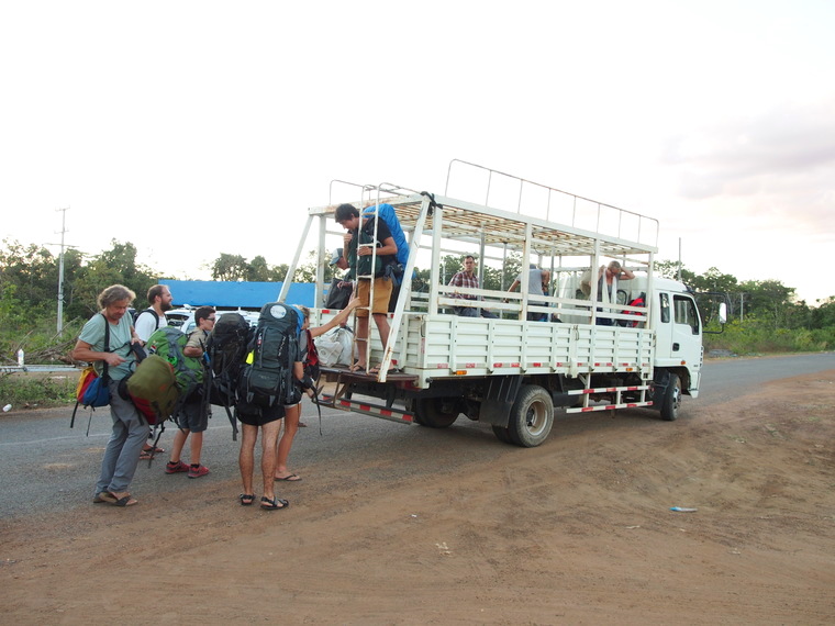 bus frontiere cambodge laos