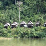 bungalow fleuve namou muang ngoi