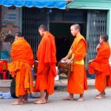les moines au laos