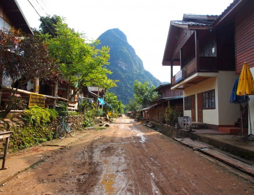 village muang ngoi laos