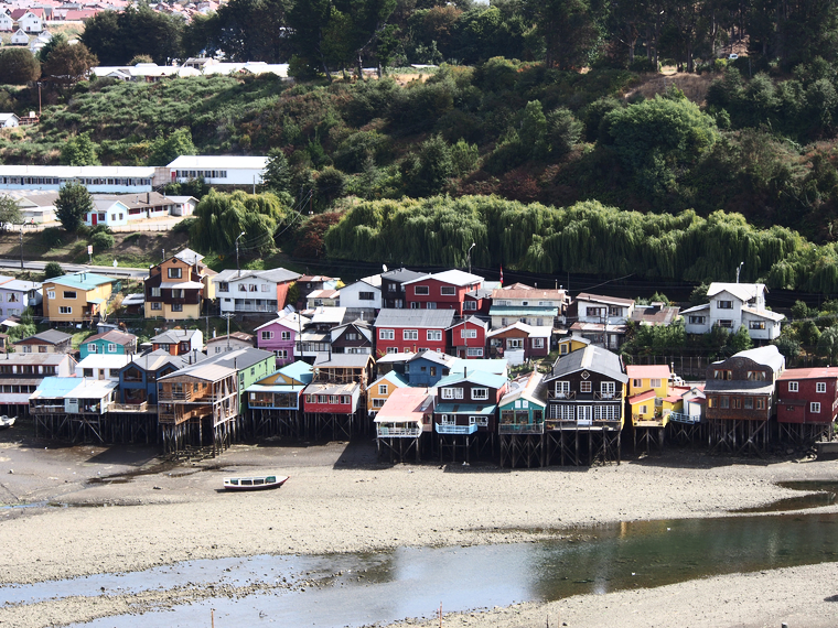 palafitos chiloe chili